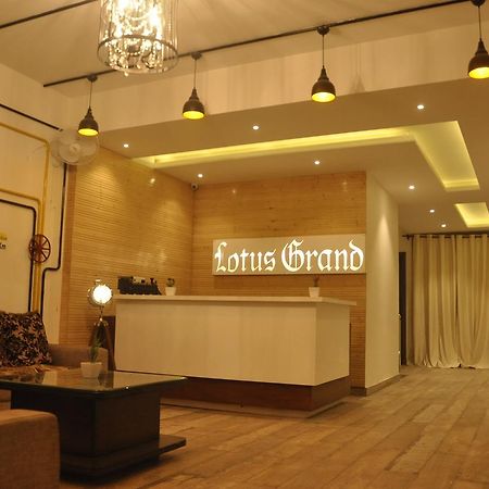Hotel Lotus Grand Akm Kālka Exterior foto